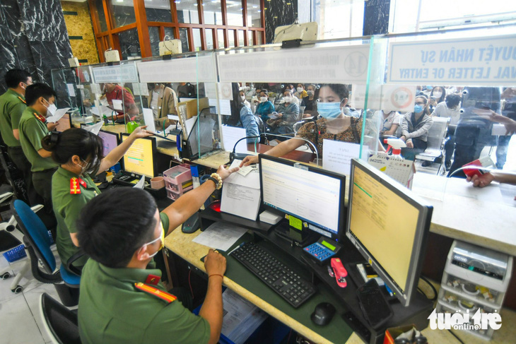Chính thức trình Quốc hội chính sách visa mới - Ảnh 1. Chính phủ chính thức trình Quốc hội về chính sách visa để thu hút khách quốc tế, nhà đầu tư nước ngoài - Ảnh: QUANG ĐỊNH
