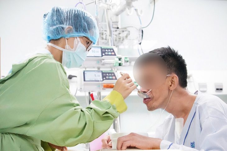 hinh-an-chao-17250970338941866068310 Bệnh nhân được ghép tim: "Tôi muốn chạy bộ và trở về nhà" - Ảnh 1.