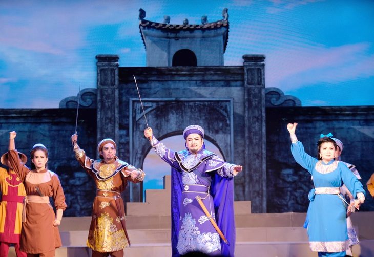 khuc-trang-read-only-17303397088581451874163 Khi đội ngũ soạn giả cải lương ngày càng teo tóp - Ảnh 1.